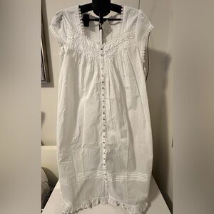 Eileen West Heirloom Dream Cap Sleeve Gown 100% Cotton
MEDIUM